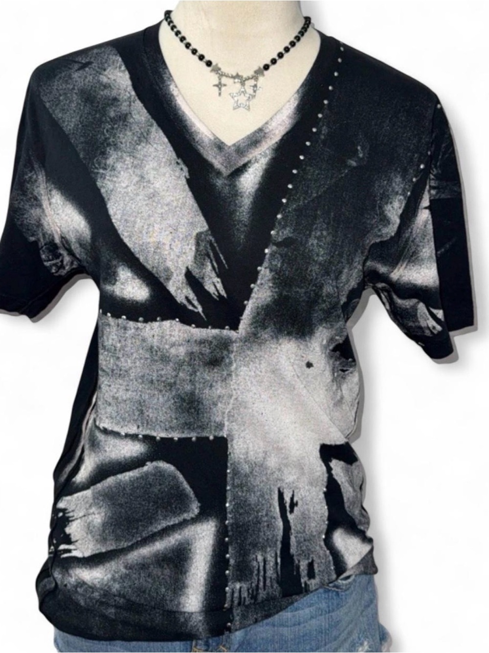 Zara Black & Gray Abstract V-Neck Short Sleeve Top
